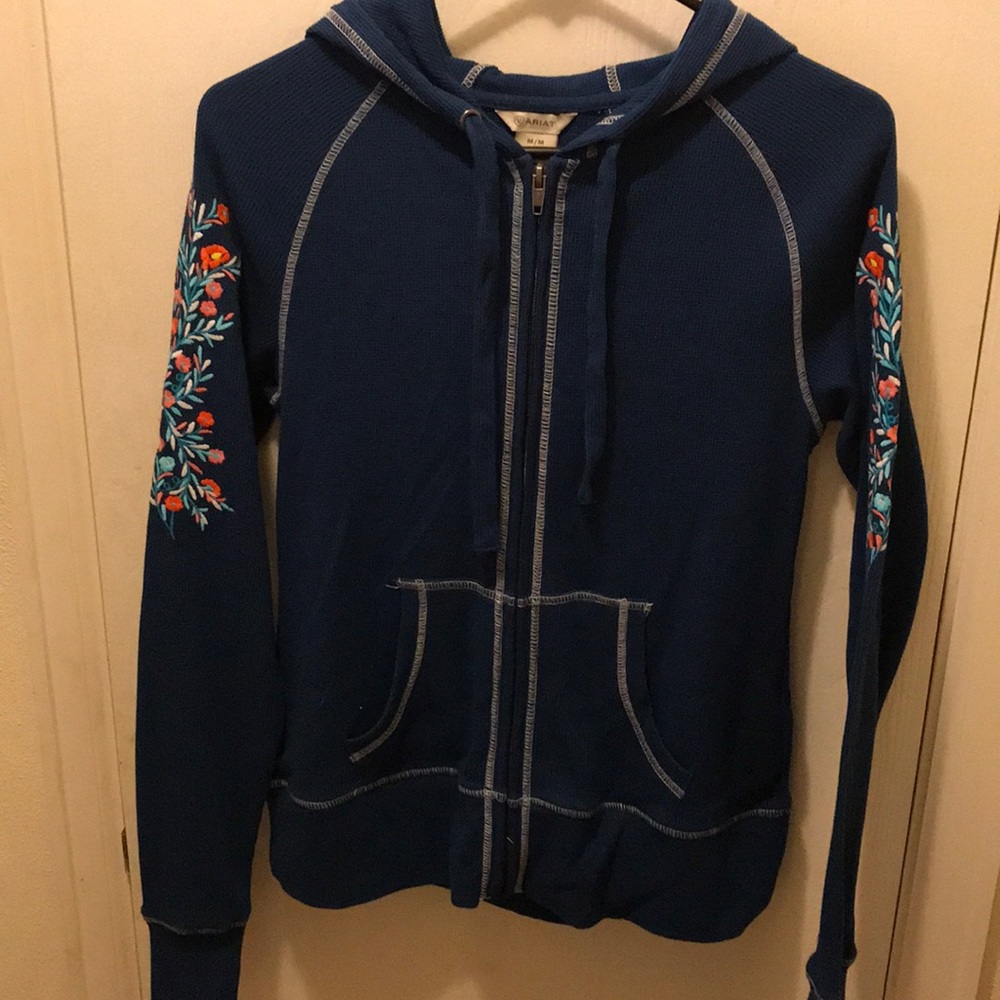 Long sleeve hooded top